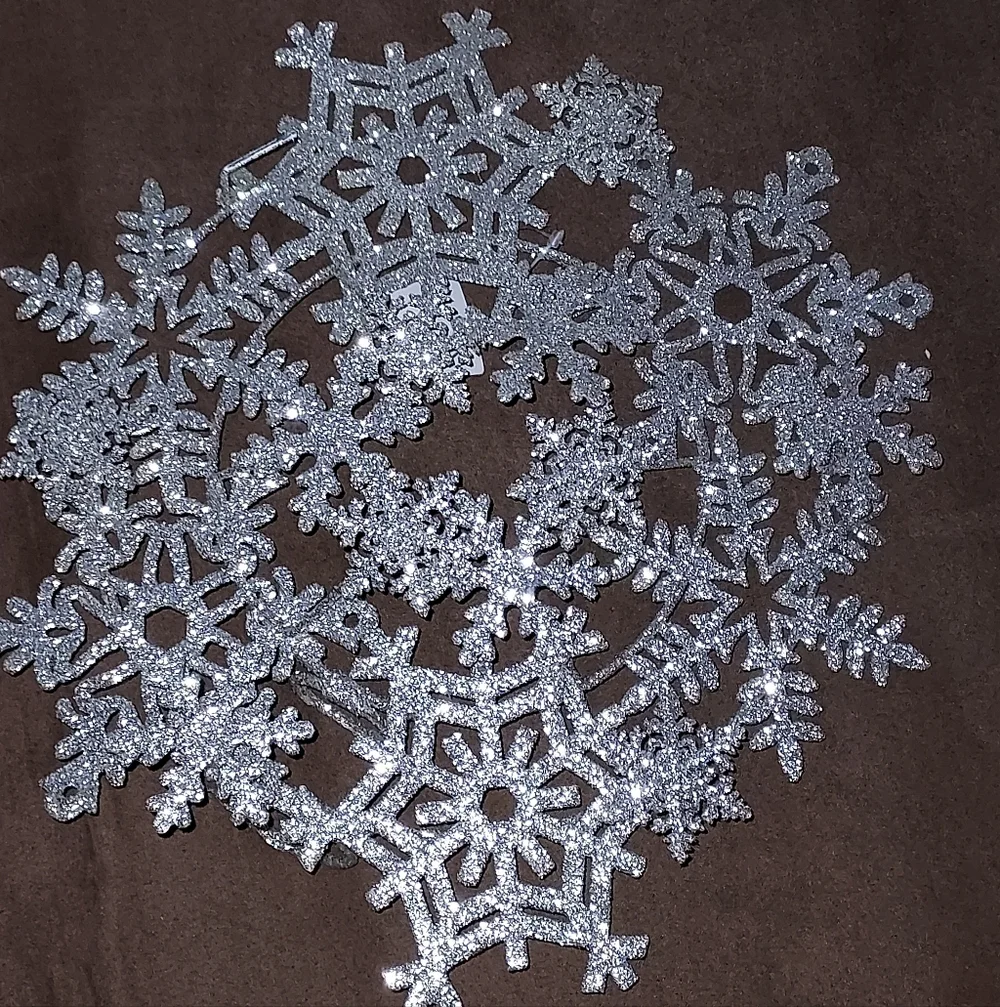 3 D Silver Snowflake Tree Topper 12